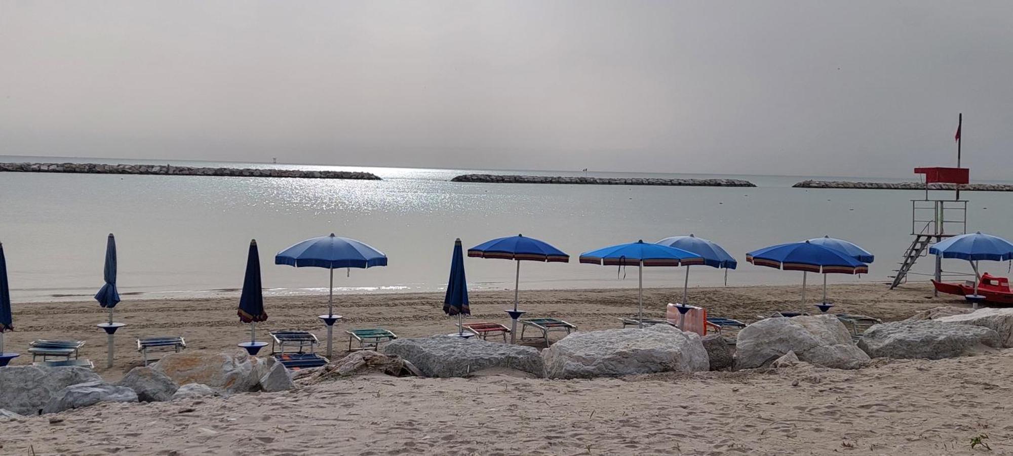 شقة La Conchiglia Porto SantʼElpidio المظهر الخارجي الصورة