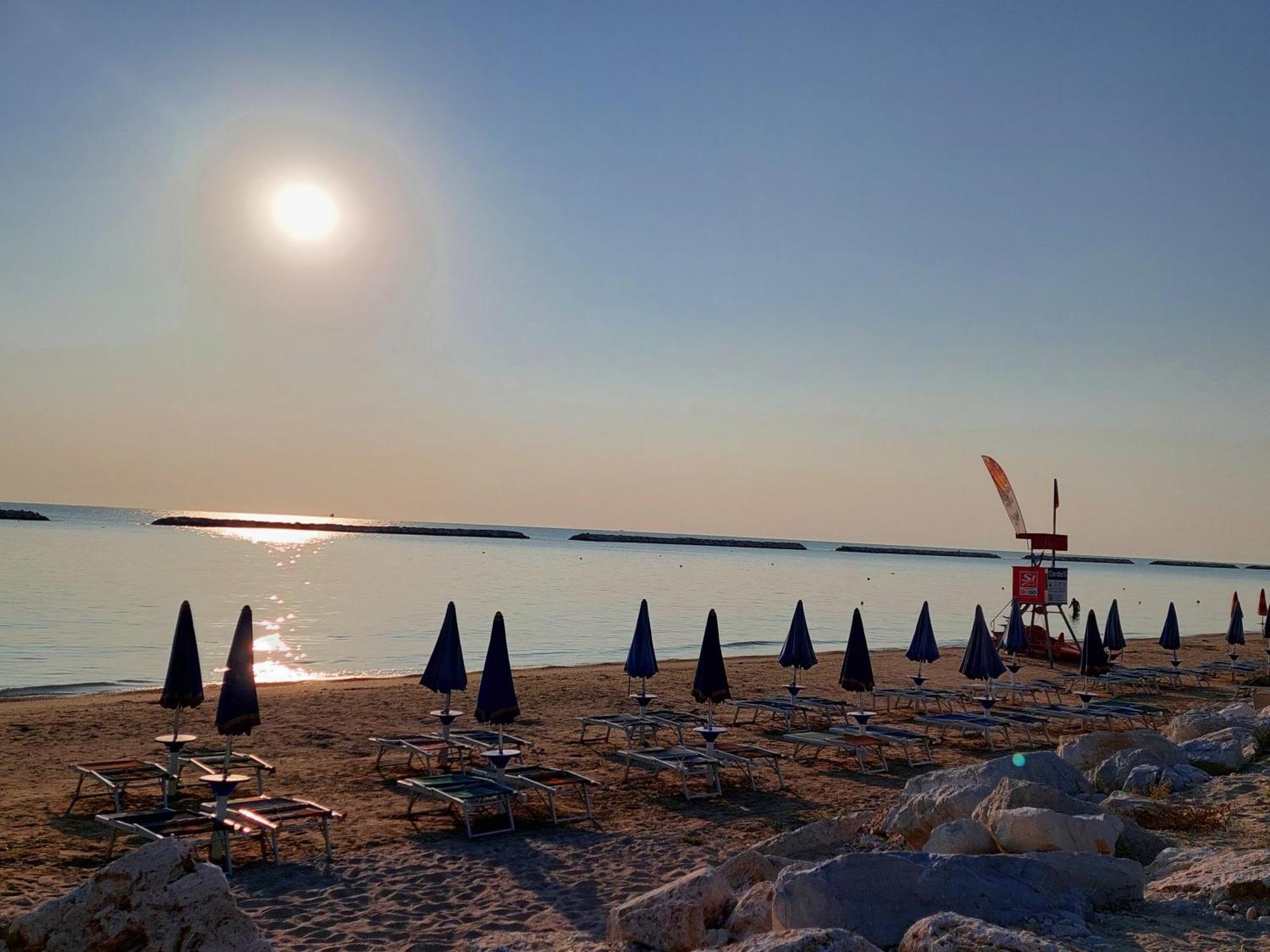 شقة La Conchiglia Porto SantʼElpidio المظهر الخارجي الصورة